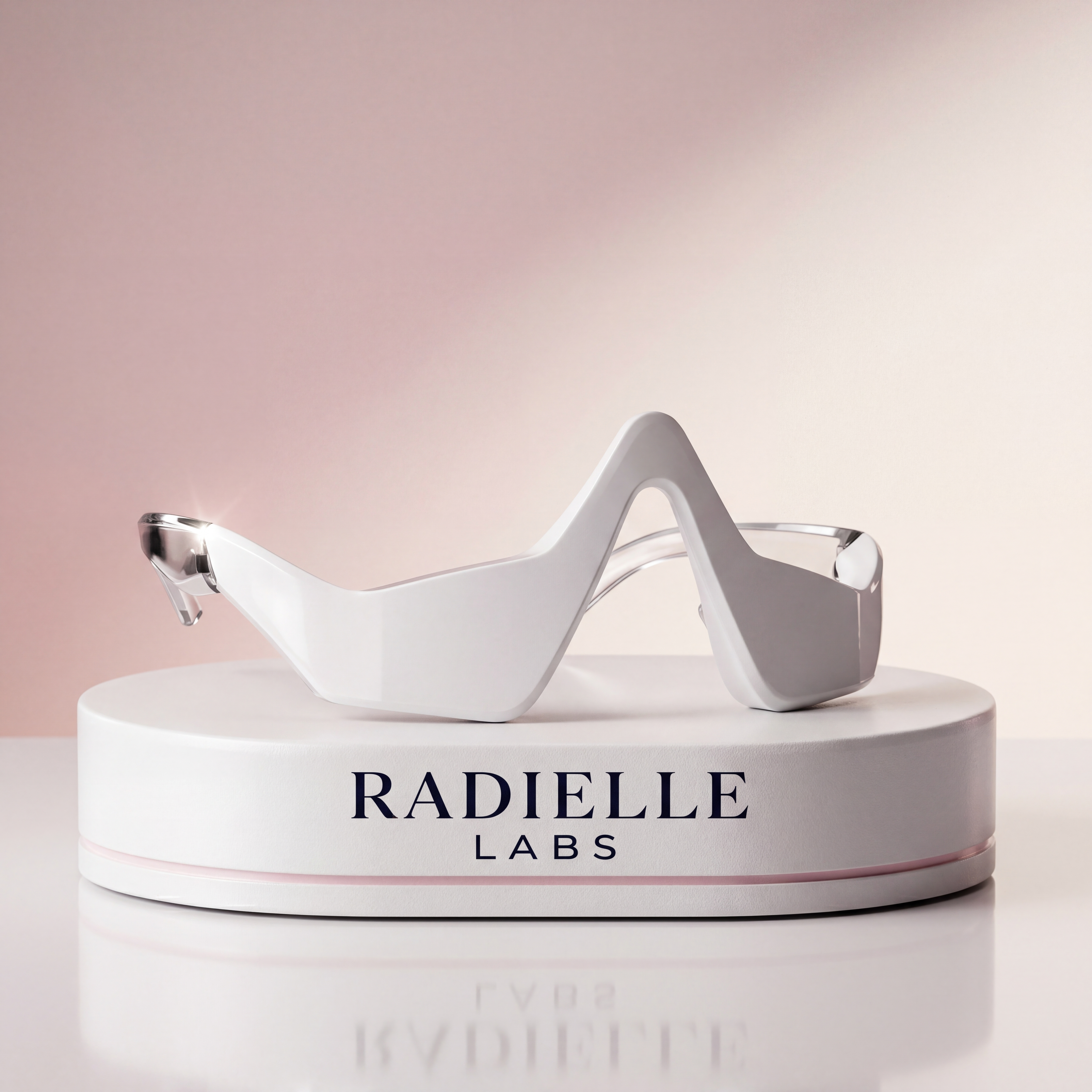 ReLumen® 2-in-1 Red Light Therapy + EMS To Erase Eye Bags